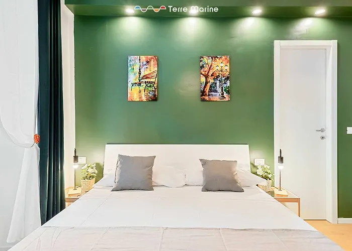 5 Terre Central, Terremarine 3*