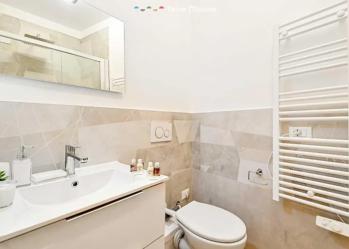 5 Terre Central, Terremarine 3* La Spezia